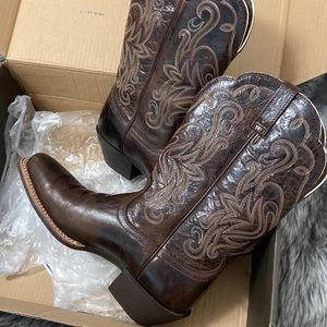 Brand new ariat boots